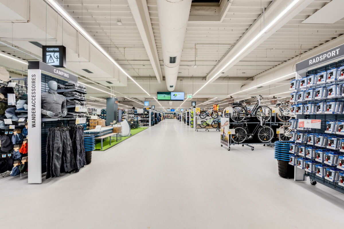 decathlon-aachen-planbar-architektur-umbau-gewerbe-architektur (12)